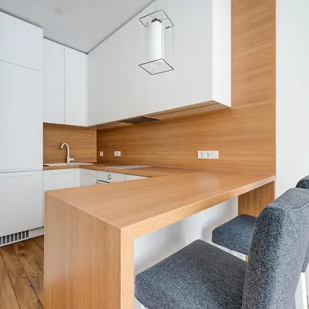 Kalvari Apartment *
